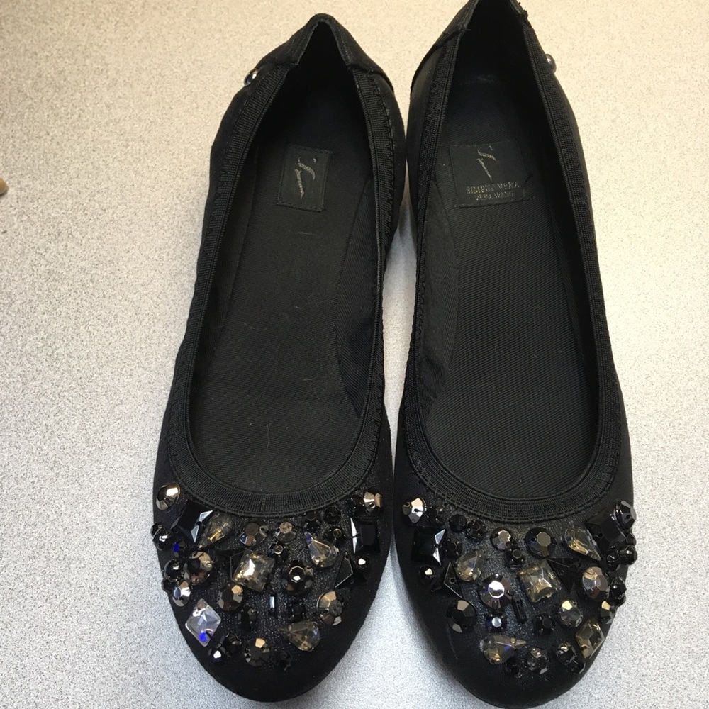Simply Vera Vera wang jeweled black flats